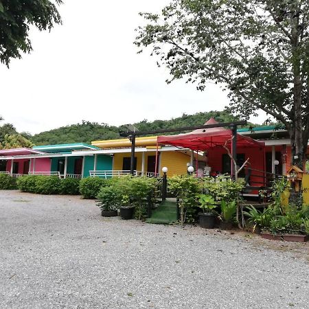 Villa Banrimkhao Pak Chong Exterior foto